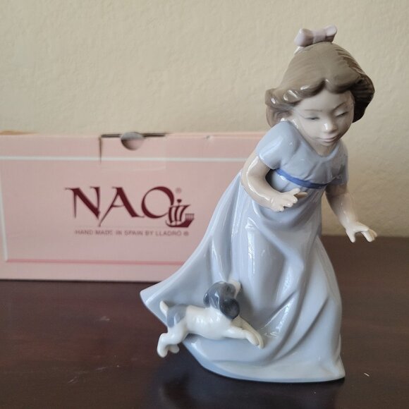 NAO Figurine Girl Running with Puppy #01027 - Picture 1 of 8